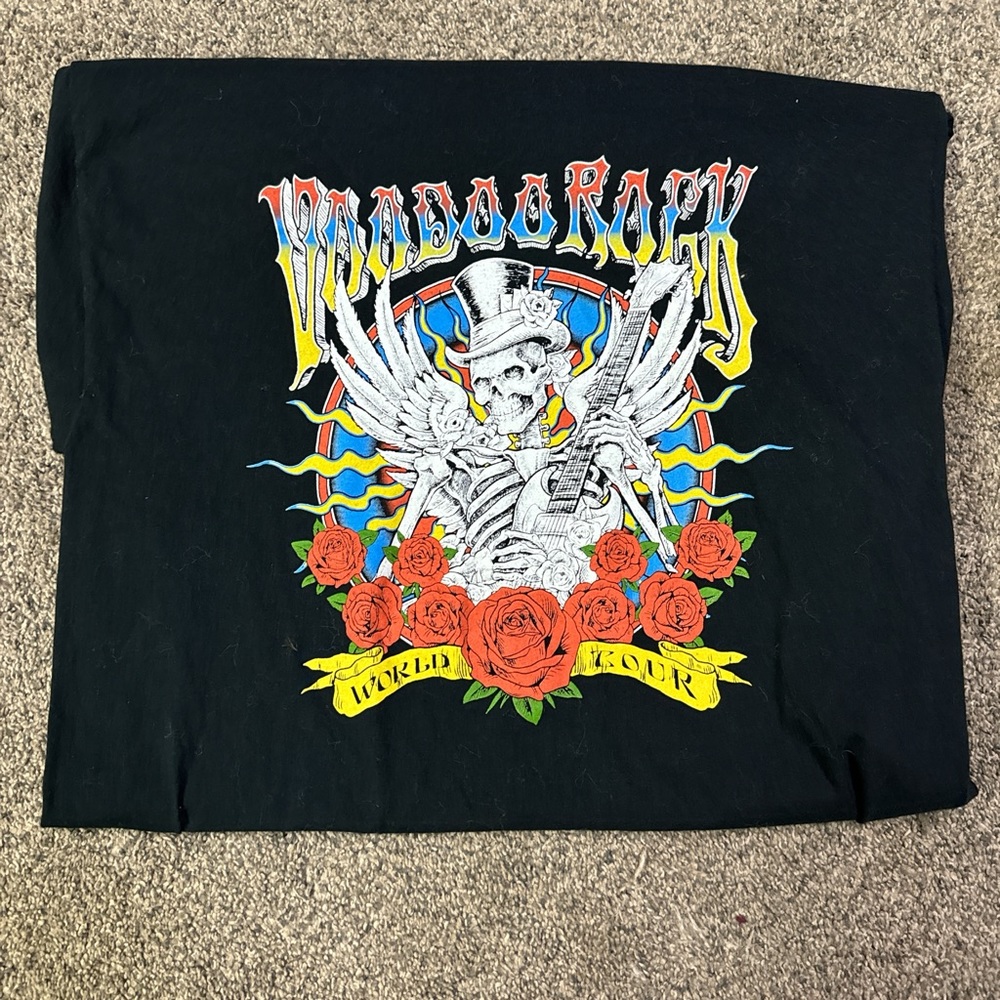 graphic tee